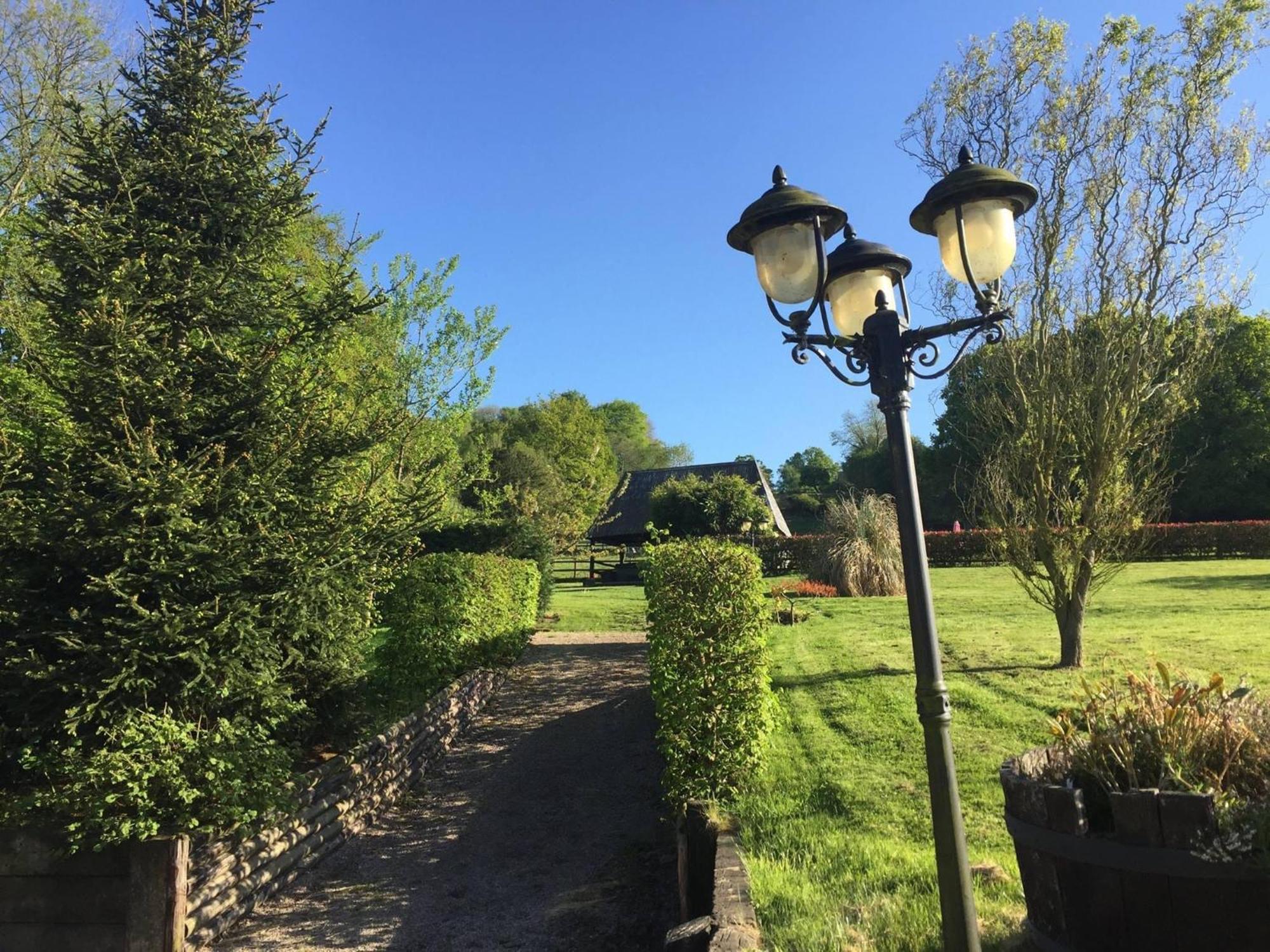 Manerbe Le Champ Des Possibles B&B 외부 사진